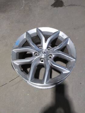Acura 560-71861 2021 Ilx Oem 17ftft Alloy Wheel Silver Heavy Curbage Fits 2019-2022 17x7