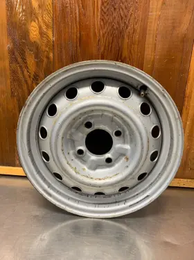 Ar5190 Alfa Romeo 1153882801004 Spider Original Steel Wheel Used. #1153882801004.