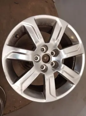 560-04714 Cadillac Dmg 18x8-1/2 Wheel Rim From 2014 Cts 11038351