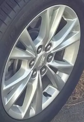 560-04844 Cadillac 2021 Xt5 Oe Wheel 18x8 Silver Opt Q6x