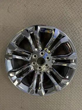 84346100 Cadillac 1 New Oe 22 Inch X 9 Escalade Wheel. No Cap Nuts Tpms.