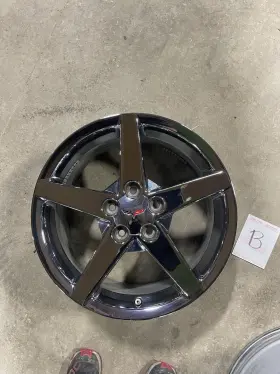 09596952 Chevrolet 05-07 C6 Corvette Single 1 Front Oem 18x8.5 5 Spoke Wheel And Cap Chrome 09596952 Chevrolet 05-07 C6 Corvette Single 1 Front Oem 18x8.5 5 Spoke Wheel And Cap Chrome