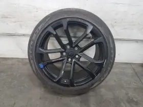 22798742 Chevrolet 2013 Camaro Zl1 Vert Rear 20 Inch Wheel / Tire #2 - #2503 Kk4