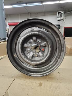 Chevrolet 3848765 1956 1957 1958 1959 1960-62 Corvette Welded Dog Bone Wheel 15x5 Inch Pitting Read