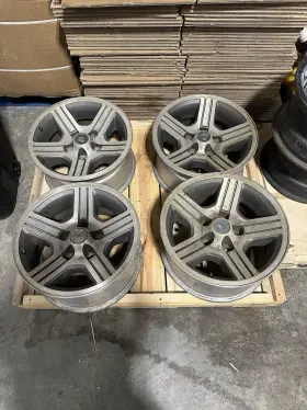 560-01609 Chevrolet 1988-90 Camaro Complete Set Of 4 Front And Rear Iroc Z28 Wheels 16x8 - Oem