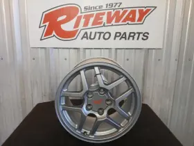 560-05146 Chevrolet 01-04 Corvette C5 Z06 Oem Front Wheel Opt P12 Brushed 17x9.5