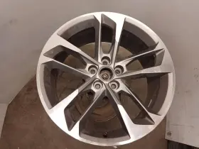 560-05816 Chevrolet 20x9-1/2 Wheel From 2017 Camaro 10547248