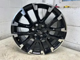 560-14154 Chevrolet 2025 Traverse 18x7-1/2 Wheel 6 V Spoke A- Condition Oem Id 84886629