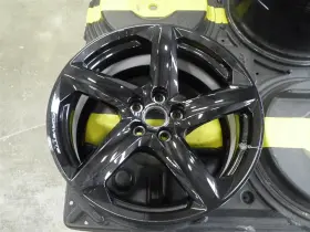 560-14186b Chevrolet 2026 C8 Corvette 20x10 5 Spoke Front Black Carbon Fiber Wheel