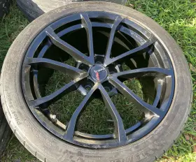 84073056 Chevrolet Front 19 C7 Corvette Grand Sport Wheel Genuine Oem Black 5781