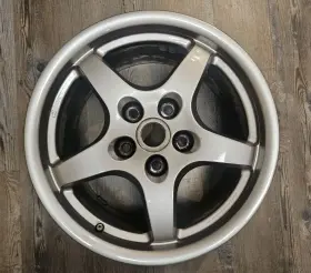 9592637 Chevrolet 1998-2004 Chevy C5 Corvette Front Magnesium Wheel 17x8.5 Rim Oem Gm