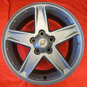 9595554 Chevrolet Equinox 2005-2006 Used Oem Wheel 17x7 Factory 17 Inch Rim - 04