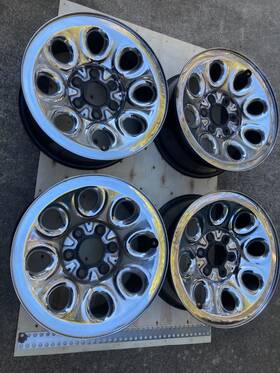 Chevrolet C6338 Chevy Silverado 1500 New Style 17 Inch Steel Chrome Wheel Riim 8 Hole 6 Lug