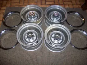 M1542dab Chevrolet Gmc 1967-1991 Chevy 4x4 Truck 15x8 Inch 6lug Rally Wheels And Caps Powder Coated 73 87