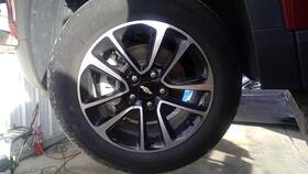 Chevrolet Truck 560-14115 Wheel 17x7-1/2 Machined And Black Painted Opt Pyq Fits 24-25 Trailblazer 2453029