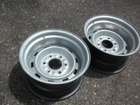 14056121 Chevy Gmc Chevrolet 10 Pickup Blazer Suburban Half Ton One 15 Inch 4x4 Wi