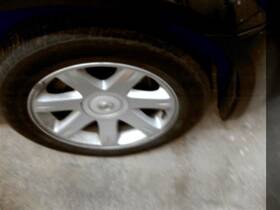 Chrysler 560-02242c Wheel 17x7 Aluminum 7 Spoke Covered Lugs Painted Fits 05-07 300 1142196