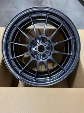 3658956527gm Enkei Nt03 M 18x9.5 5x114.3 27mm Offset 72.6mm Bore Gunmetal Wheel