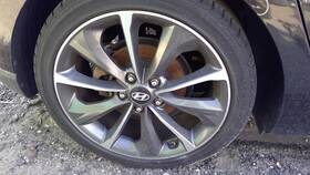 Factory 560-70953 Wheel 18x7-1/2 Alloy 10 Spoke Machined Face Fits 19-21 Veloster 2467503