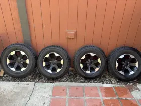5yd44vxwaa Factory / Oem Four Dodge Ram Rebel 1500 18 Rims. Tires Included All Season