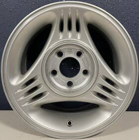 Ford 560-03087a Mustang 94-95 15x7 3 Spoke Silver 3087