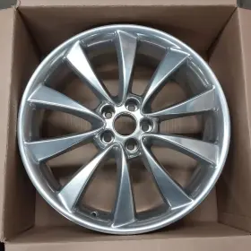 Ae9z1007g Ford 1 Wheel Rim For Flex Recon Oem Painted Silver