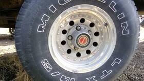 Ford Truck 560-01701 Wheel 15x7-1/2 Aluminum 10 Hole With Rivets Fits 90-96 F150 Pickup 624292