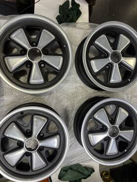 Fuchs 911.361.020.10 6jx15 Porsche Wheels Reconditioned