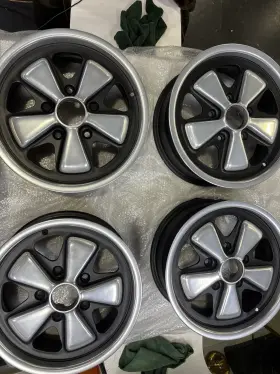 911.361.020.10 Fuchs 6jx15 Porsche Wheels Reconditioned
