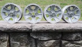 14085592 Gm Set Of Four Oem N90 86 87 88 Chevy Monte Carlo 15x7 Aluminum Wheels Rims