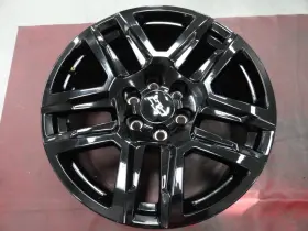 23377017 Gm 2019-2025 Chevy Trail Boss 20 Inch Wheels And Caps Gloss Black Used 5913 #2