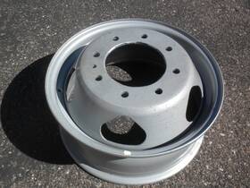 Gm Gmc Chevy 9597735 One Front Or Back/rear 17 Inch Sierra Denali Dually Rim Inches Oem