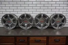 9594696 Gm Trucks 2001 Gmc Sierra C3 Set Of 4 17x7.5 Fully Polished Wheels See Photos