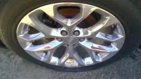 84040802 Gmc Used Wheel Fits 2019 Sierra Denali 1500 New Style Mirrors Mount On Door Ski