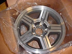 Gmc 9592659 Nos/oem Sonoma Chevy S10 Complete 16 Inch Ss Wheel Kit 1996-00 Cap Lug