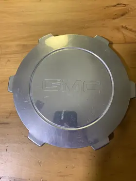 9594521 Gmc 9593169 Factory Oem Used Single Center Cap 04-07 Yukon And Sierra