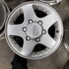 560-05185 Gmc Truck Wheel 15x6-1/2 5 Spoke Smooth Spokes Opt Qg5 Fits 04-08 Canyon 627120
