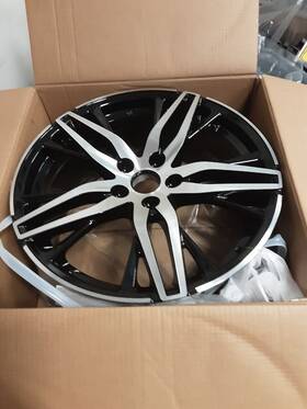 Honda 560-63702 Wheel 19x8-1/2 Alloy 5 Spoke Machined And Painted Fits 21-22 Accord 555891