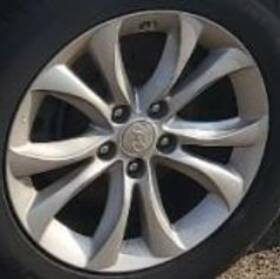 Hyundai 560-70770a 2012 Genesis Oe Wheel Sdn 17x6-1/2 14 Spoke Excl. Tpms