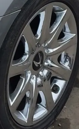 560-70833 Hyundai 2012 Equus Oe Wheel 18x7-1/2 Exposed Lug Nuts 560-70833 Hyundai 2012 Equus Oe Wheel 18x7-1/2 Exposed Lug Nuts