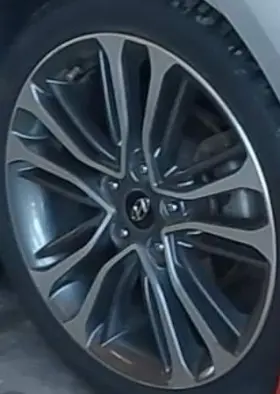 560-70894a Hyundai 2017 Veloster Oe Wheel 18x7-1/2 Excl. Body Color Accents 20 Spoke Two Tone Tpms