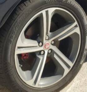 Jaguar 560-59973a 2017-2021 F-pace Oe Wheel 20x8-1/2 5 Spoke Fluted Gloss Gray Accents