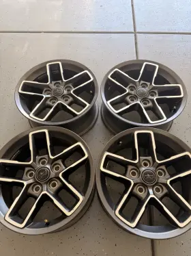 5-127 Jeep 51649 4pzs Wheels 17x9 Gladiator 2025 Oem 17x7.5 Mopar
