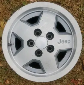 8952003368 Jeep Cherokee Comanche Wagoneer Wrangler Used Oem Wheel 15x7 15 Inch Rim