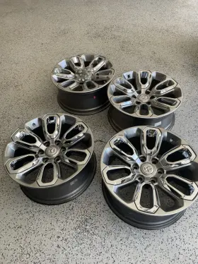 6ff70vcraa Laramie 4 20 Inch Ram 1500 Chrome Wheels With Lug Nuts
