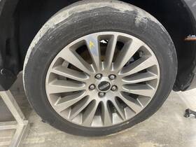 Lincoln Ej7c1007b1a Used Wheel Fits 2017 Mkc 18x8 Aluminum Tpms 15 Spoke Grade A