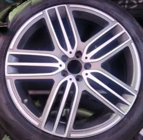 1674015100 Mercedes Gls-21 Inch Oem Wheel-hol # 85805-front Pn