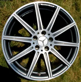 A2124015102 Mercedes-amg 2012-2016 E63 Rear Wheel Rim 19 Inch X 9.5 Oem Original 85237