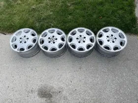 B66470015 Mercedes-benz Genuine W124 W201 190e Wheels 5x112 7jx15h2 Et36 8 Spoke
