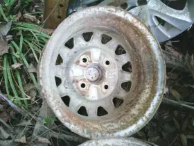 560-65686 Mitsubishi Wheel 13x4-1/2 Fits 89 91-93 Summit 8478